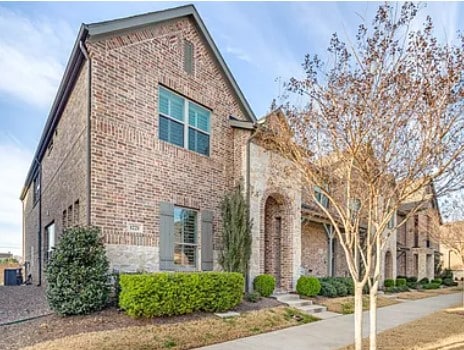 Building Photo - 1221 Casselberry Dr