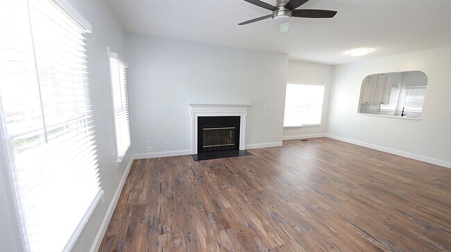 Building Photo - 4 br, 2.5 bath House - 717 Wakehurst Drive