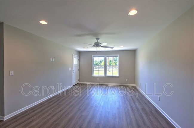 Photo - 3657 Farrs Bridge Rd Apartment