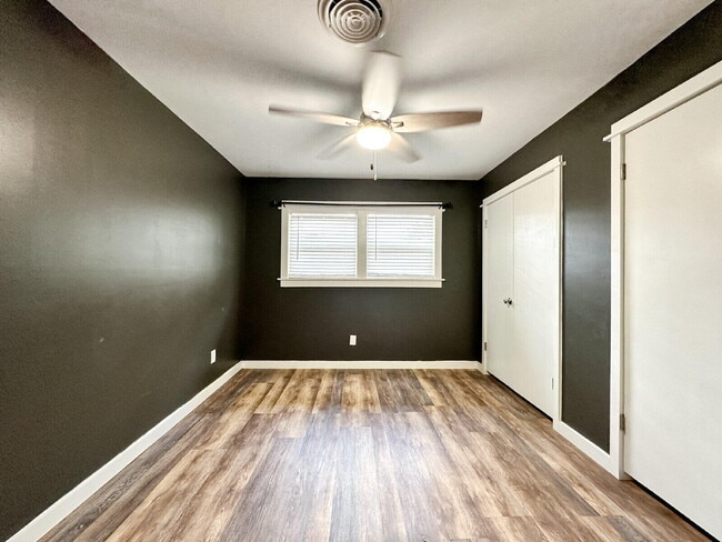 Building Photo - 2608 Raleigh Ave