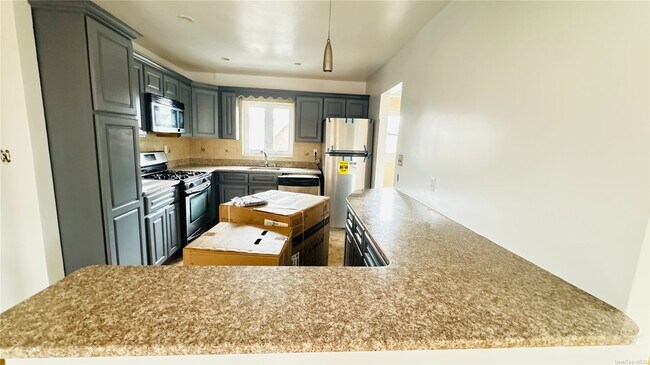 Foto del edificio - 61-33 229th St
