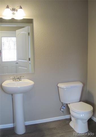 Building Photo - 7724 Sand Lake Heights