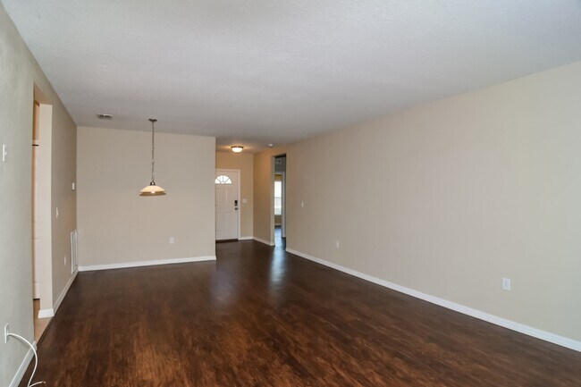 Building Photo - 13289 Allentown Ave