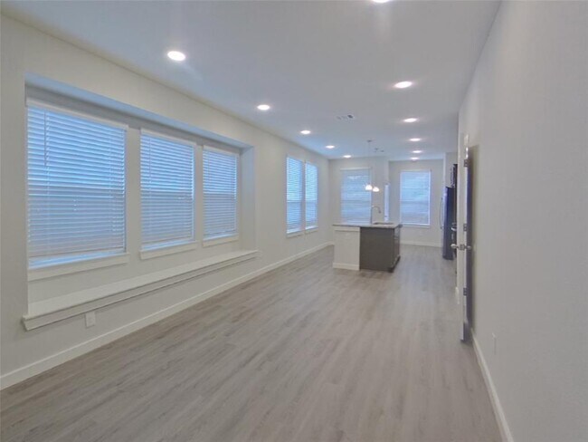 Building Photo - 2418 Cohorn Trl