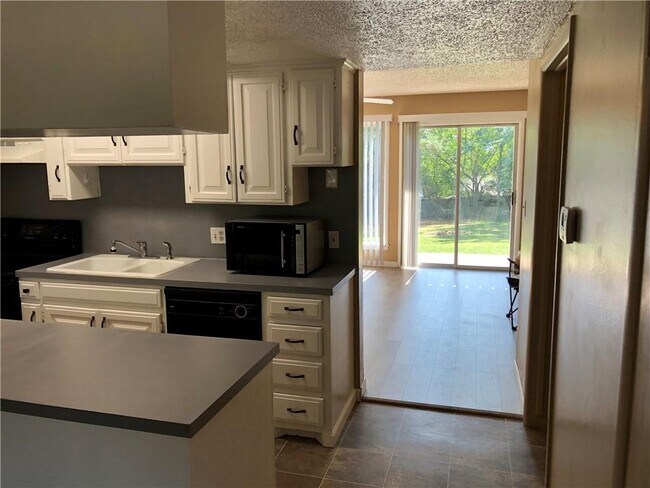 Foto del edificio - 1307 E Township St