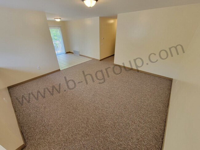 Foto del edificio - 8760 Sheridan Rd