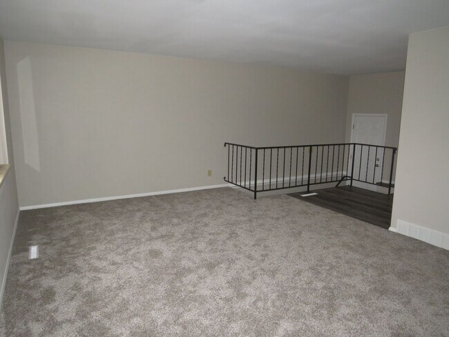 Foto del edificio - Welcome to this newly updated 4-bedroom, 2...