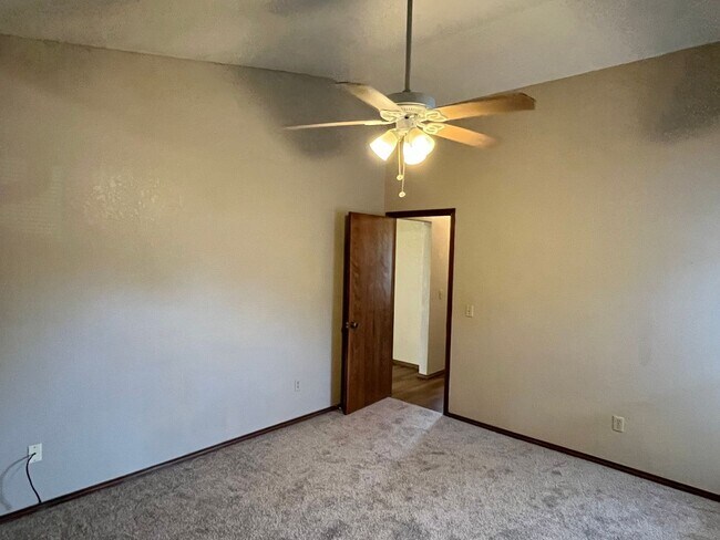 Foto del edificio - Cozy 3-Bed 2-Bath in Edmond