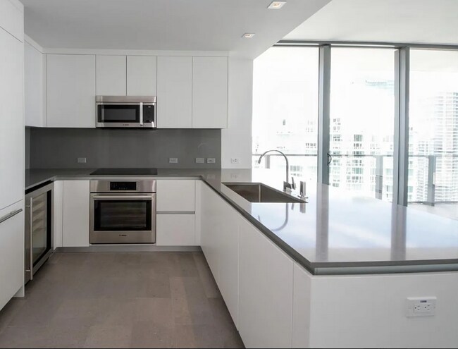 Foto del edificio - 68 SE 6th St