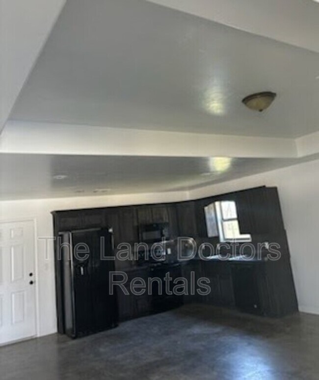 Foto del edificio - 18501 County Rd 1516