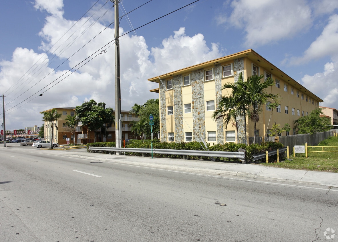 Building Photo - 5150 W 12th Ave