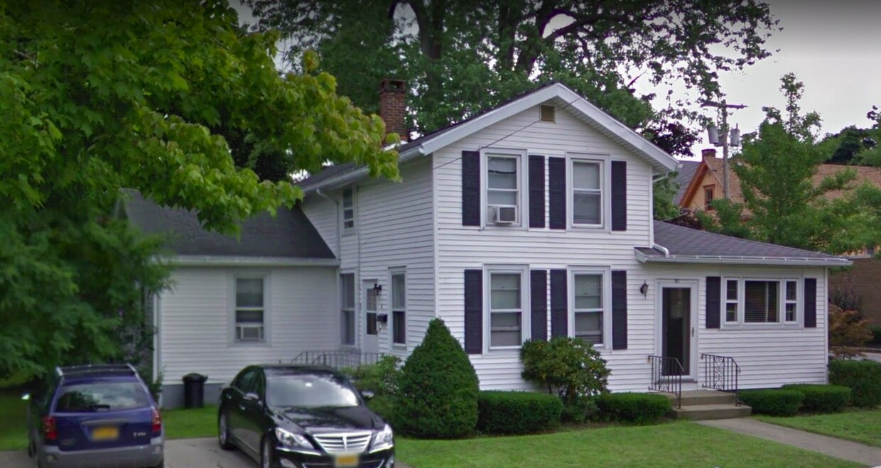 Primary Photo - 39 Temple St