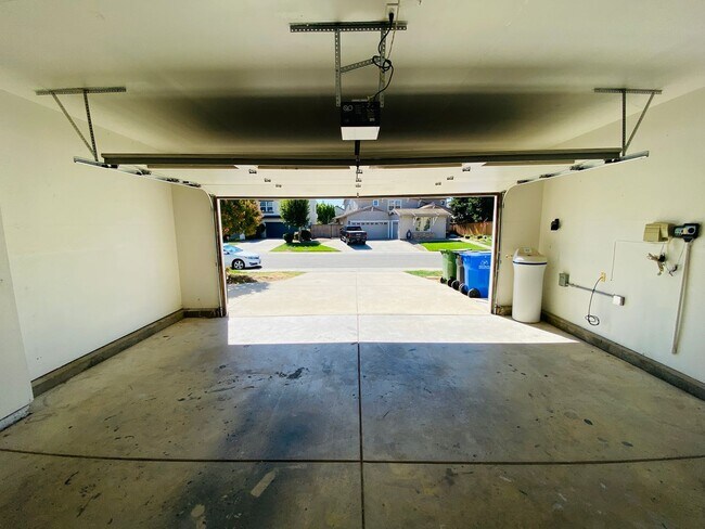Foto del edificio - East Elk Grove Beauty!