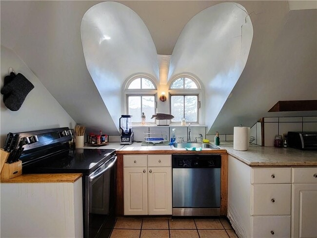 Foto del edificio - 92 Pelham St