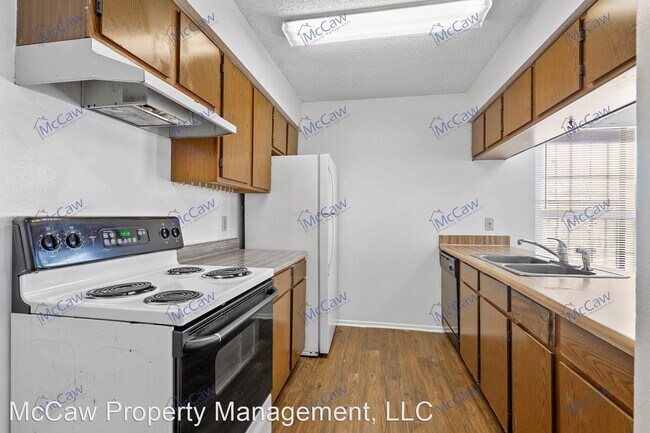 Foto del edificio - 3 br, 1 bath House - 5320 Carver Dr.