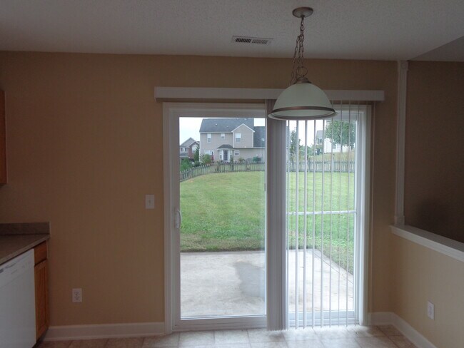 Foto del edificio - 11422 Lenswood Ct