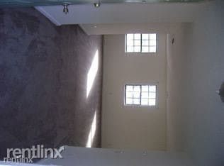 Building Photo - 5018 Hawthorne Ct