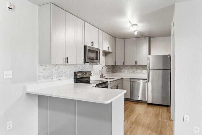 2 habitaciones, 1 baño - 550 pies cuadrados - Cocina - Sawmill Heights