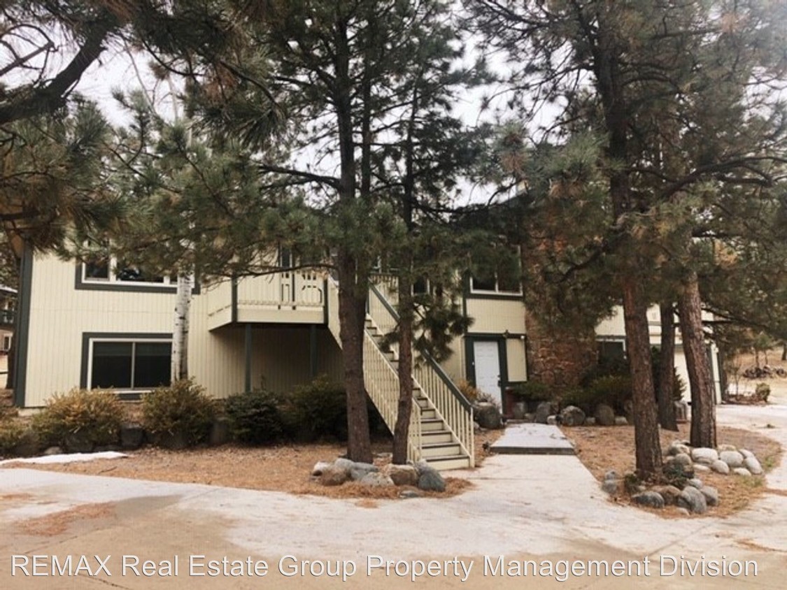 Primary Photo - 4 br, 2.5 bath House - 835 Woodmoor Drive
