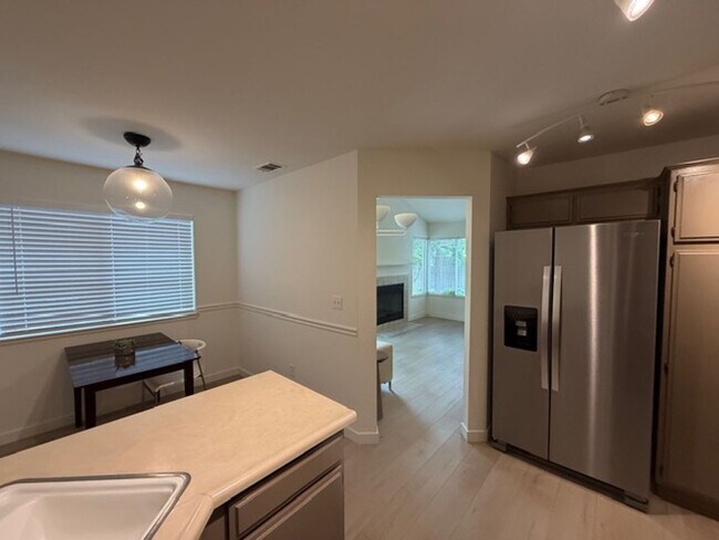 Foto del edificio - Home for Rent in West Sacramento – Southport Area