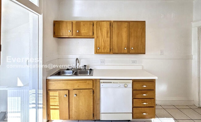 Foto del edificio - 453 S Clarkson St