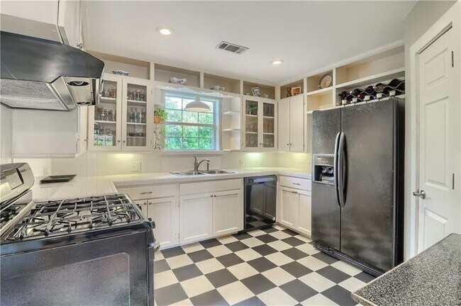 Foto del edificio - 1504 Hillmont St