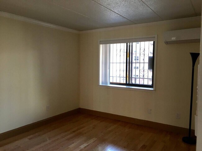 Foto del edificio - 42-42 Union St