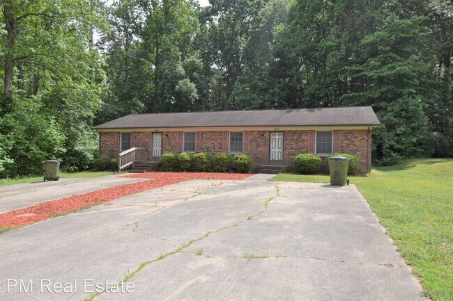 Foto del edificio - 2 br, 1 bath House - 224 Pinecrest Drive U...