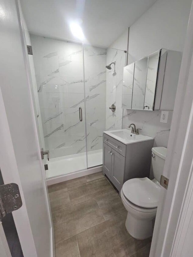 bathroom - 1720 Norman St