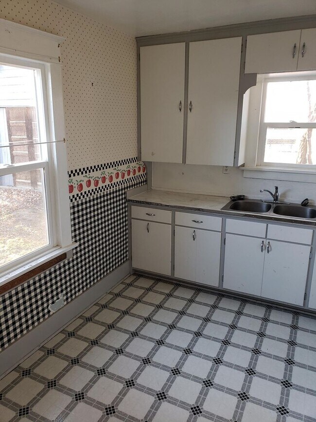 Building Photo - 2 Bedrooms, 1 Bath House in Big Sandy Montana