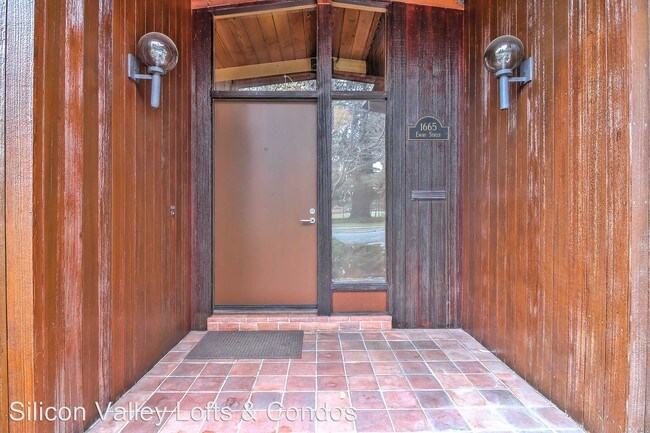 Building Photo - 3 br, 2.5 bath House - 1665 Emory St.