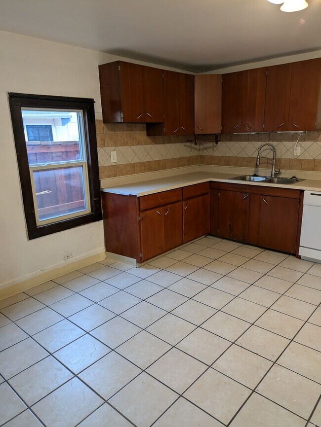 Foto del edificio - Charming Home with Yard Near Old Town Fort Collins