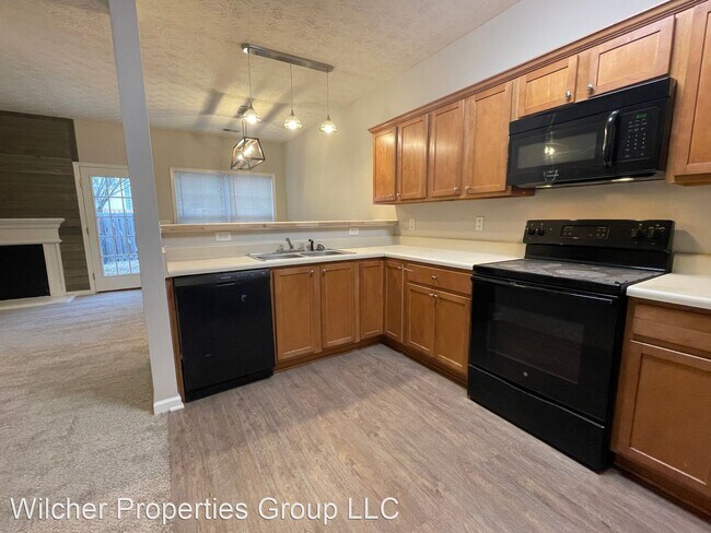 Building Photo - 3 br, 2.5 bath House - 89 Huron Way