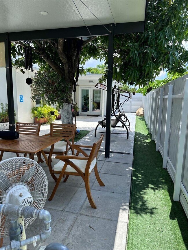 Foto del edificio - 6174 W 14th Ct