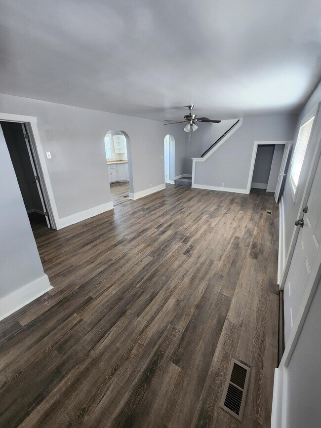 Foto del edificio - 4696 Harriet Ln