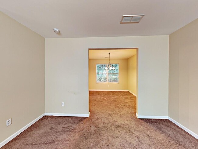 Building Photo - 10550 Ash Rill Dr