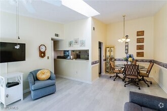 Building Photo - 9540 Green Cypress Ln
