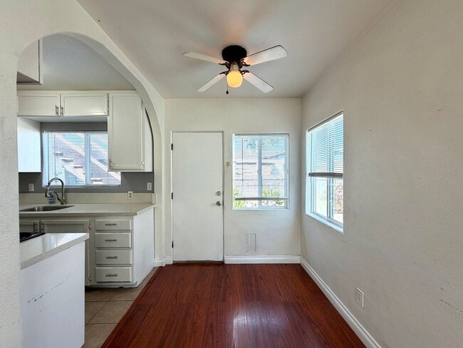 Building Photo - Now available 1bed/1bath unit in Normal Heights!