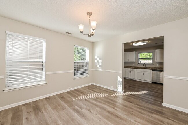 Foto del edificio - 3942 Rosebud Park Dr