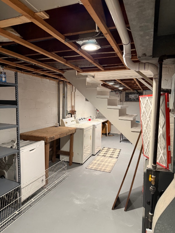 Foto del edificio - 2306 W 82nd Pl