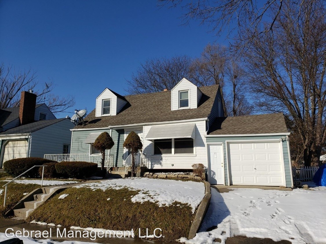 Foto principal - 3 br, 1 bath House - 3202 Sherwood Dr.