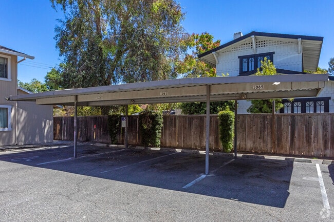 Covered Parking - 1047 W 19TH ST