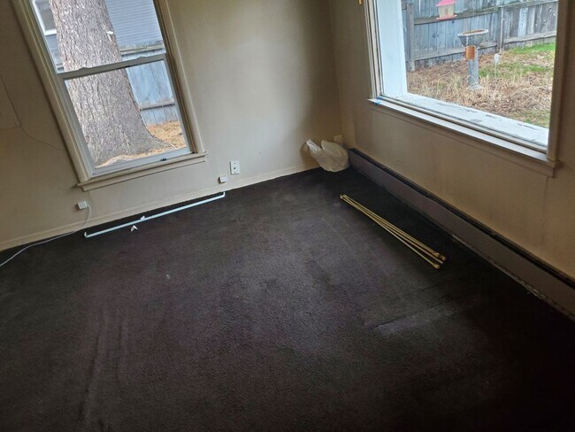 Foto del edificio - 2 Bedroom/ 1 Bathroom West Central Spokane...