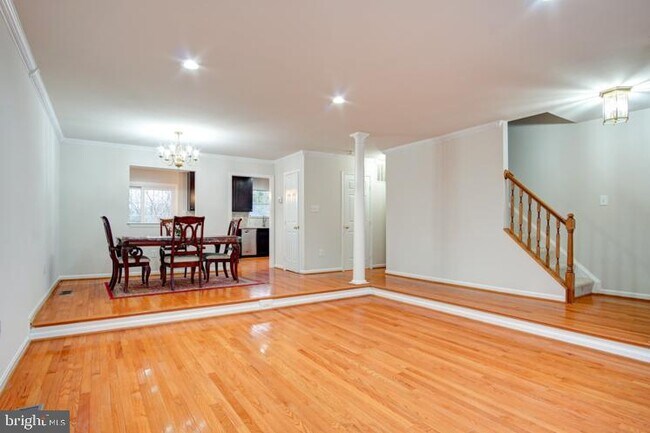 Foto del edificio - 6912 Kerrywood Cir