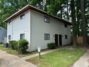 Building Photo - 715 S Rosemont Rd