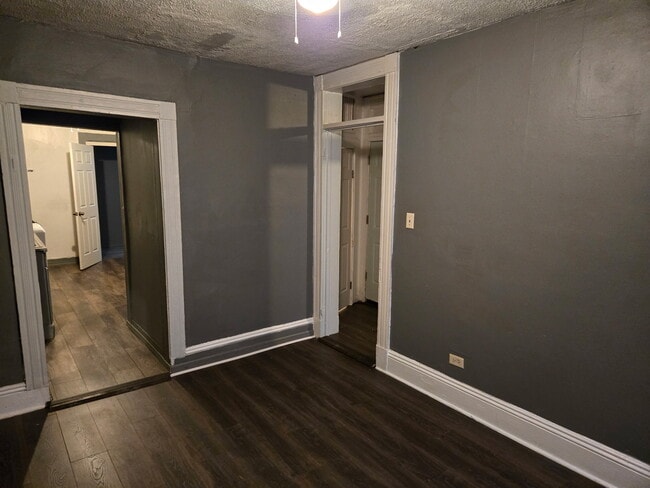 Foto del edificio - 10508 S Maryland Ave