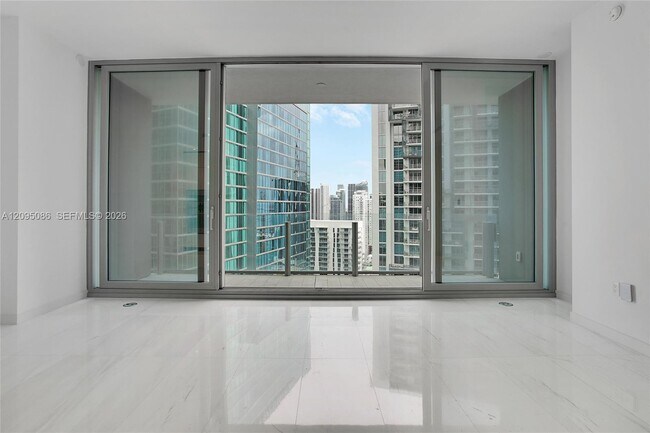 Building Photo - 300 Biscayne Blvd Way