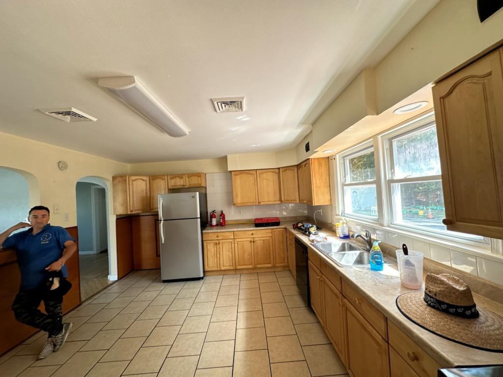 Foto principal - 6223 Black Horse Pike