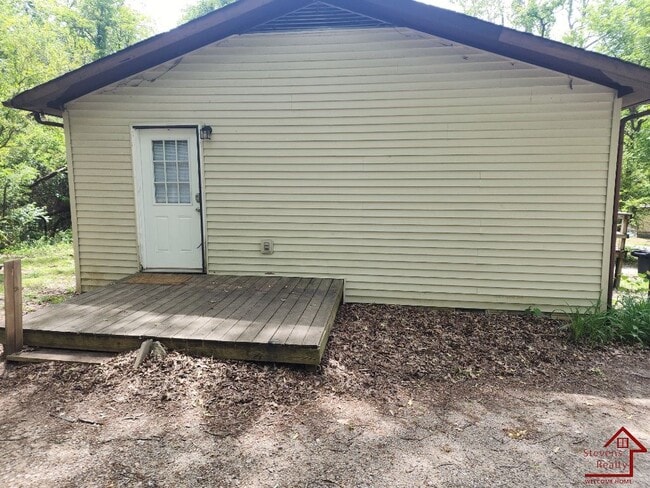 Building Photo - 307 C C Camp Rd