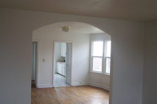 Foto del edificio - 608 Cleveland St